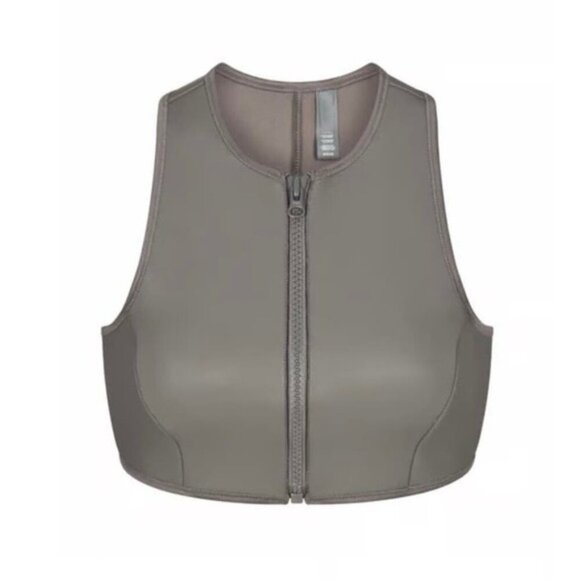 Skims Swim XS Rubberized Scuba High Neck Bikini Polyurethane Top Grey Chalk NWT - Picture 4 of 4